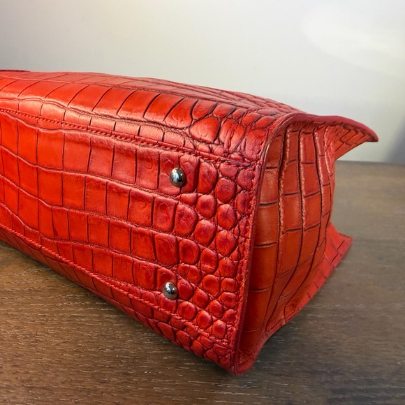 Dooney & Bourke Alto Leather Croc Embossed Satchel & wallet - Picture 9 of 17